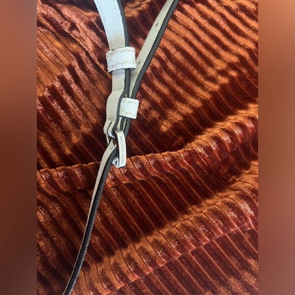 Michael Kors Selma Saffiano Leather Mini Messenger Bag In Black And White - Picture 9 of 10